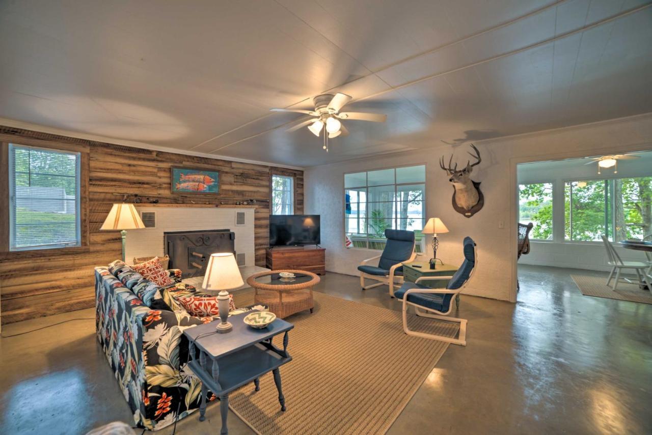 Kentucky Lake Cabin With Private Dock And Fire Pit New Concord Екстериор снимка